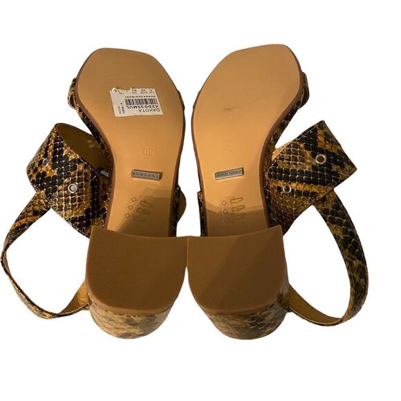Topshop Sz 8.5 Tan NWT Snake Dakota Block 2” Heel Large Buckle Sandals - Picture 7 of 12